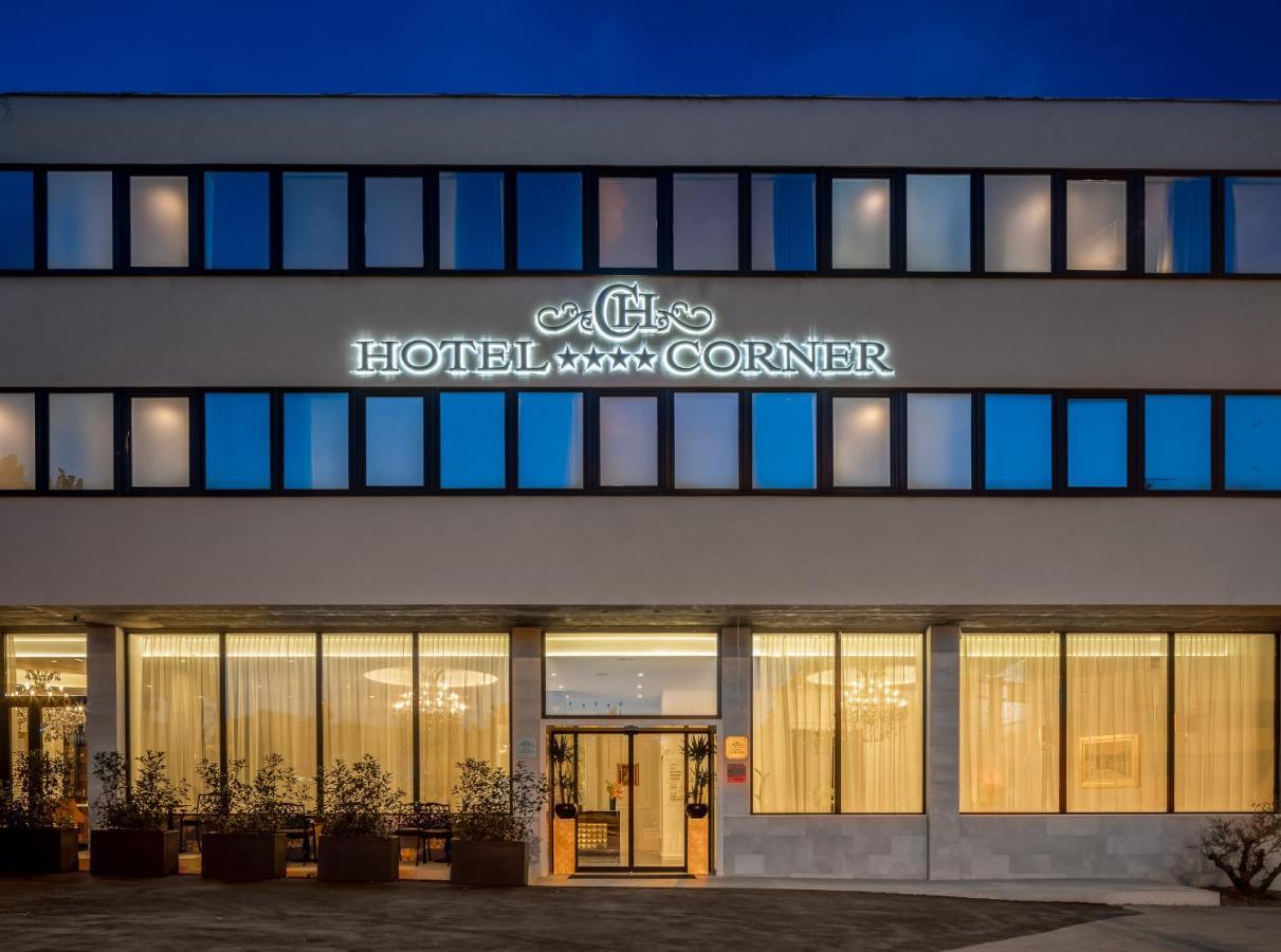 Hotel Corner Split Exterior photo